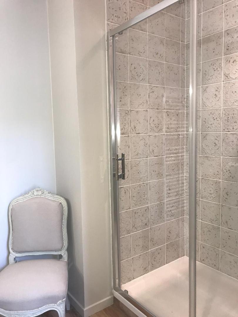 แปร์เลอ ป็องปิล Apartment ดีน็อง ห้อง รูปภาพ