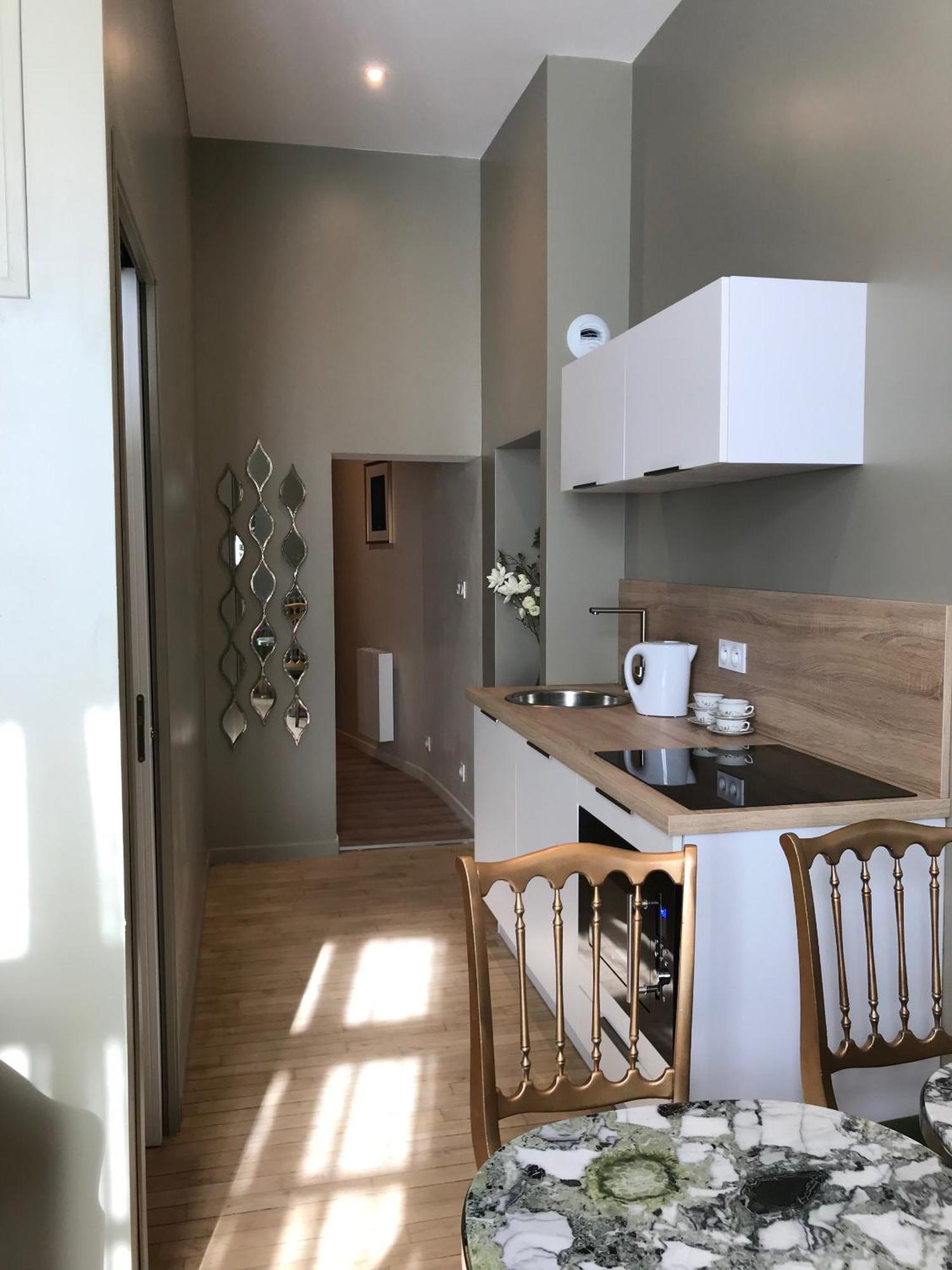 แปร์เลอ ป็องปิล Apartment ดีน็อง ห้อง รูปภาพ