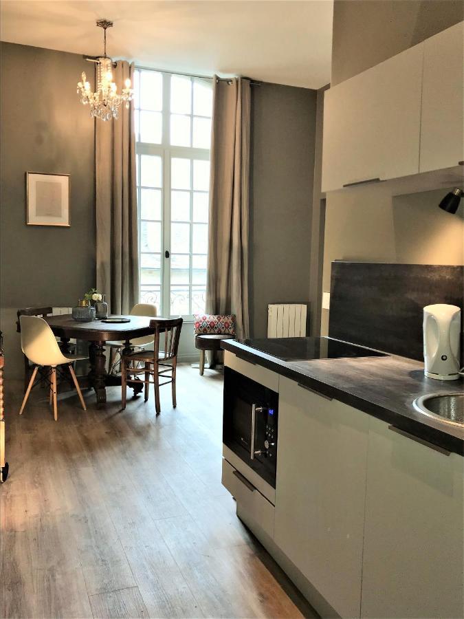 แปร์เลอ ป็องปิล Apartment ดีน็อง ภายนอก รูปภาพ